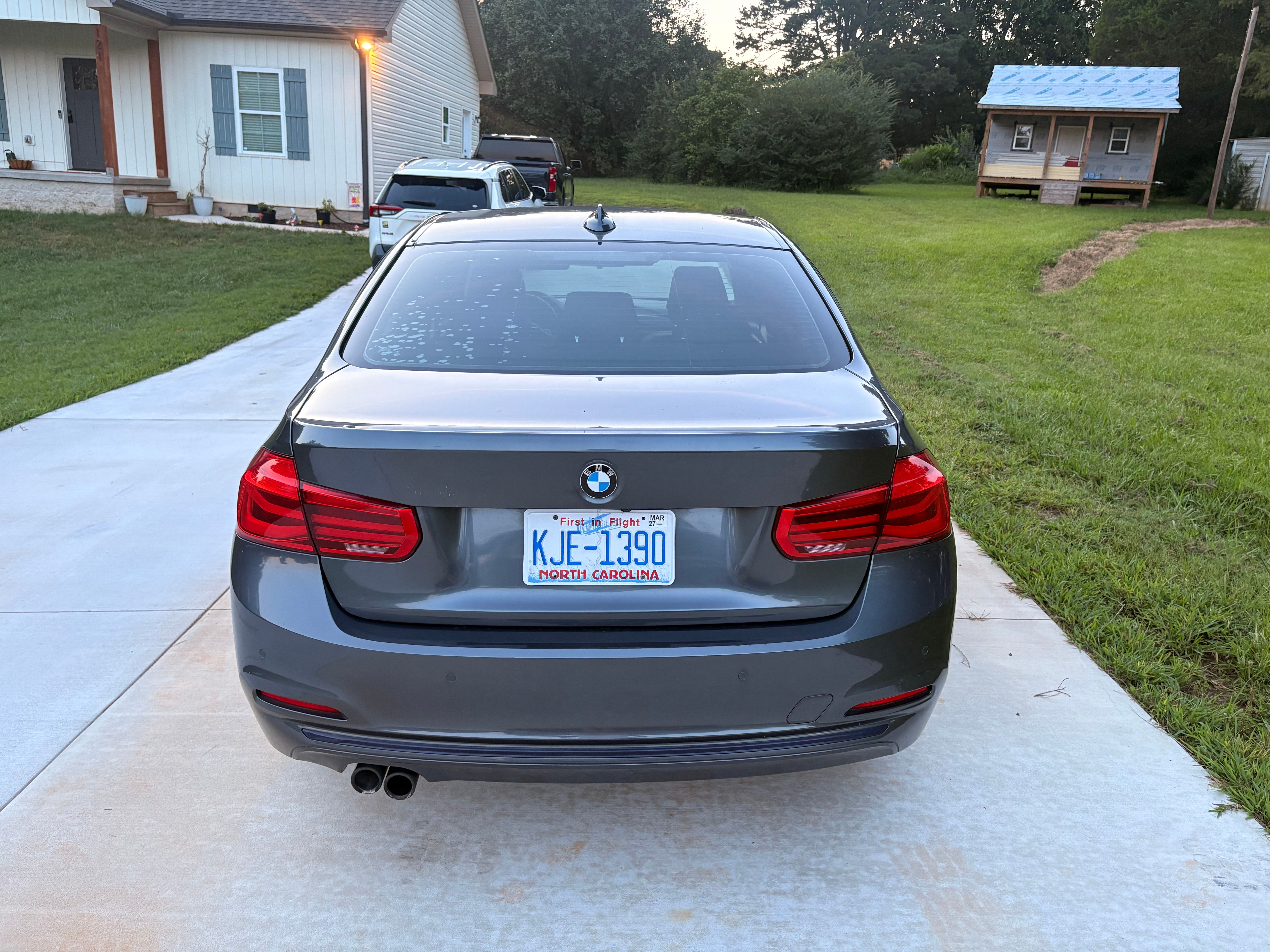Used 2016 BMW 328i xDrive Sedan AWD/4WD image 5