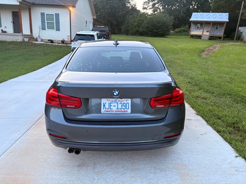 Used 2016 BMW 328i xDrive Sedan AWD/4WD image 5
