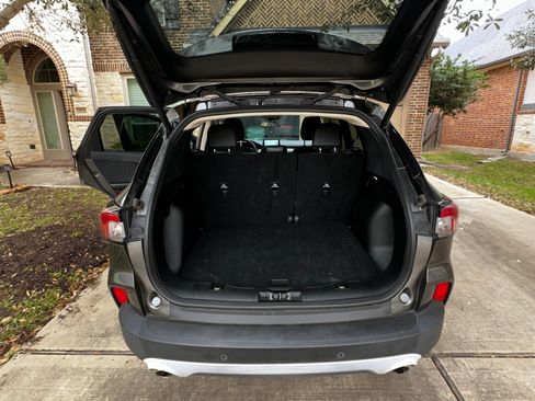 Used 2020 Ford Escape SEL image 6