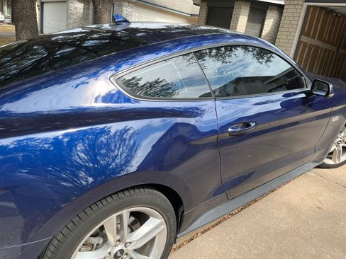 Used 2020 Ford Mustang GT Premium RWD image 9