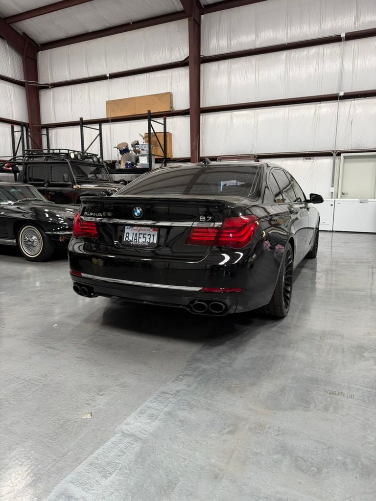 Used 2015 BMW ALPINA B7 RWD image 9