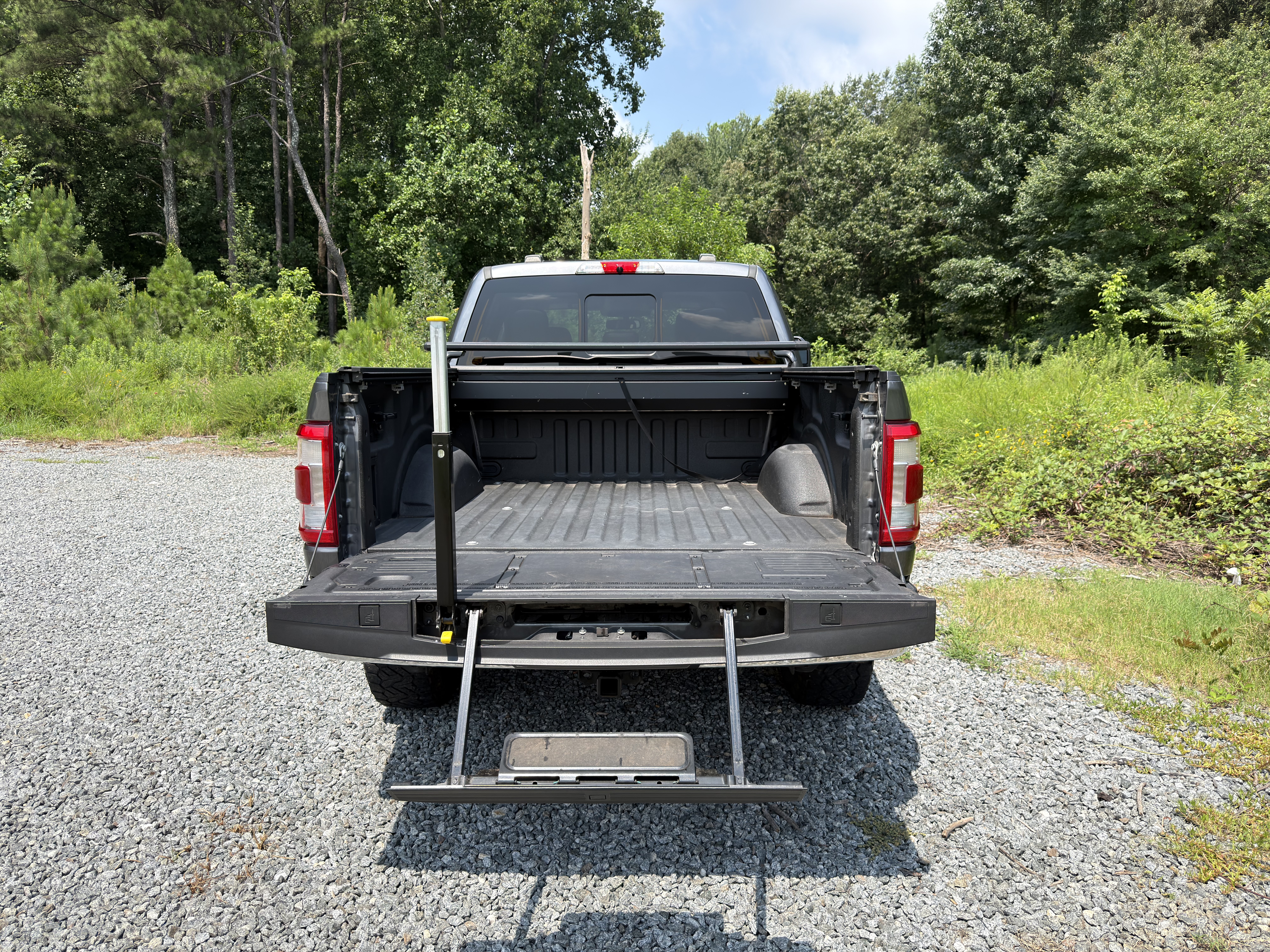 Used 2021 Ford F150 Lariat w/ Max Trailer Tow Package AWD/4WD image 6