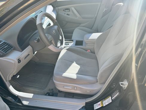 Used 2007 Toyota Camry LE image 9