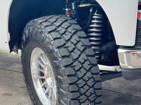 Used 2020 Chevrolet Silverado 1500 LTZ w/ LTZ Premium Package image 12