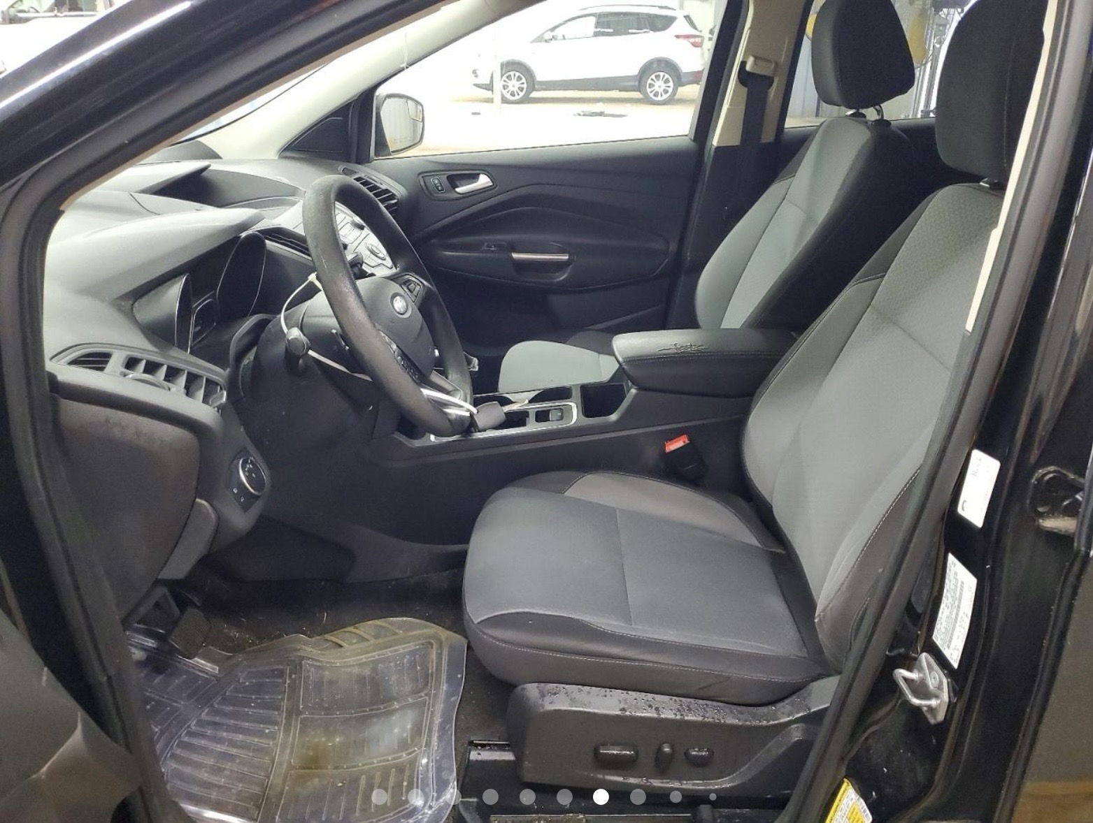 Used 2017 Ford Escape SE FWD image 10