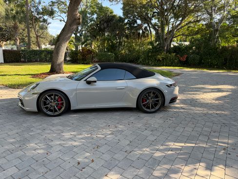 Used 2020 Porsche 911 Carrera 4S image 8