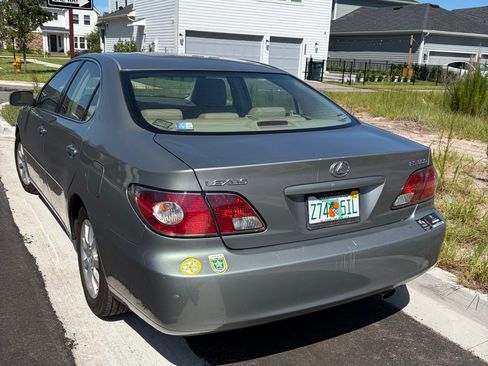 Used 2002 Lexus ES 330 FWD image 5