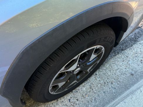 Used 2018 Subaru Crosstrek 2.0i image 10