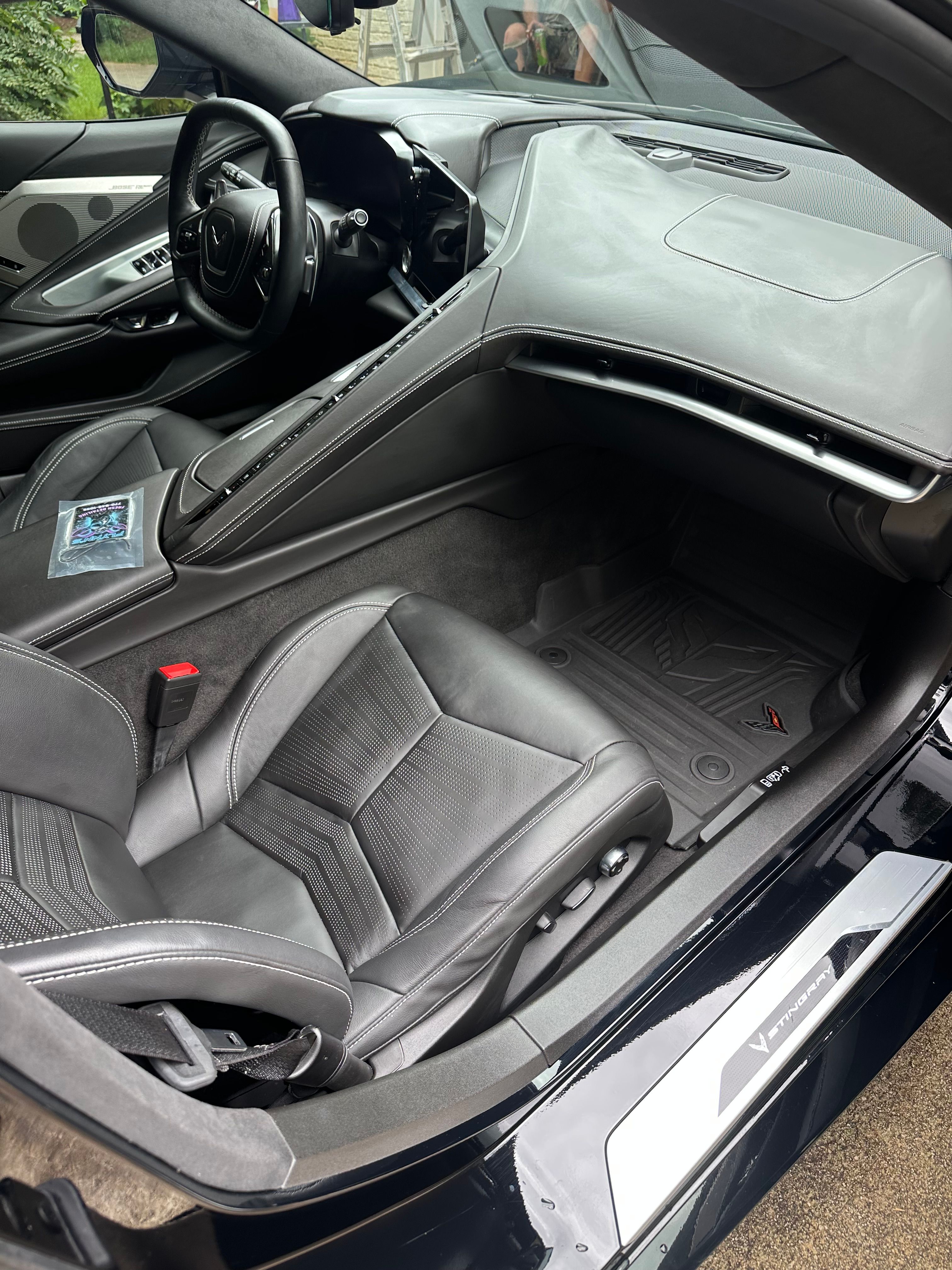 Used 2022 Chevrolet Corvette Stingray Premium Conv w/ Z51 Performance Package RWD image 6
