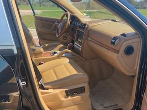 Used 2006 Porsche Cayenne S Titanium Edition image 25