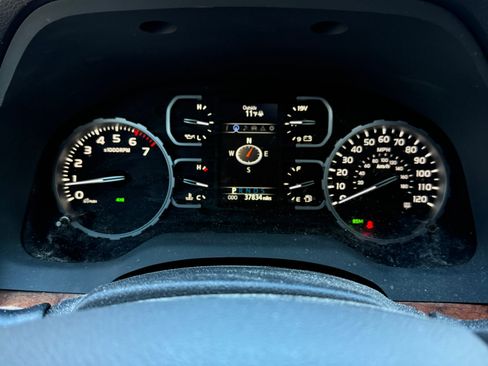 Used 2021 Toyota Tundra 1794 Edition image 11