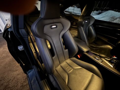 Used 2018 BMW M4 Coupe w/ Competition Package image 17