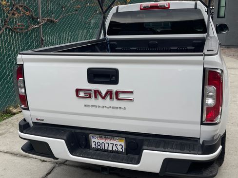 Used 2022 GMC Canyon Elevation Standard w/ Convenience Package image 5