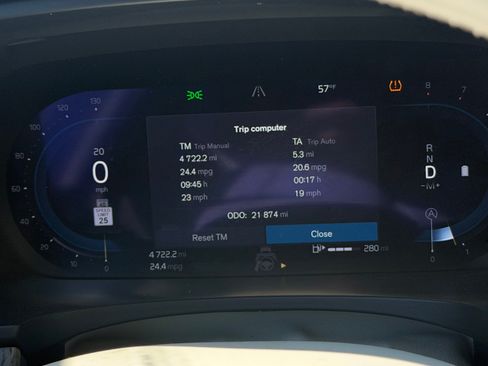 Used 2023 Volvo V90 B6 Cross Country Ultimate w/ Climate Package AWD/4WD image 2