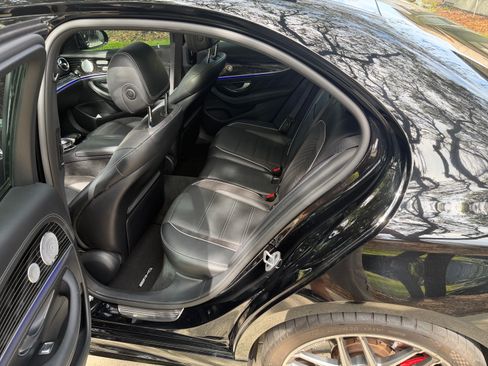 Used 2019 Mercedes-Benz E 63 AMG S image 10