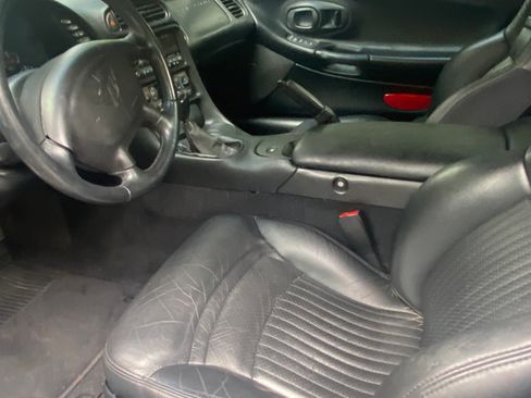 Used 2000 Chevrolet Corvette Convertible w/ Memory Pkg image 5