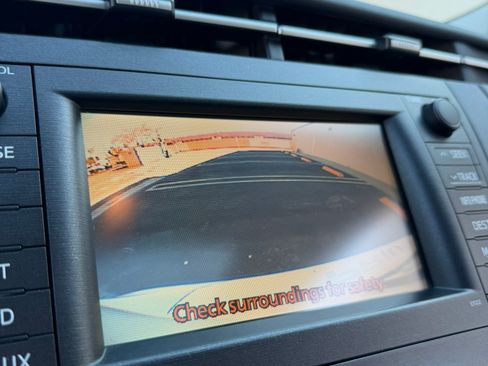 Used 2011 Toyota Prius Four w/ Solar Roof Pkg image 15