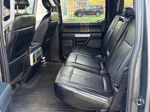 Used 2018 Ford F150 Lariat image 12