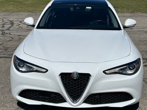 Used 2021 Alfa Romeo Giulia Sprint w/ Sun & Sound Package image 10