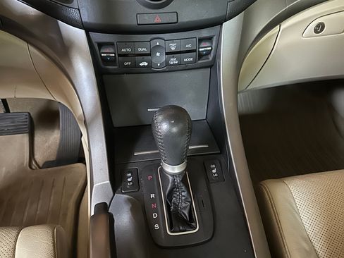 Used 2009 Acura TSX Sedan image 10