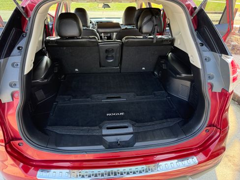 Used 2016 Nissan Rogue SV image 13