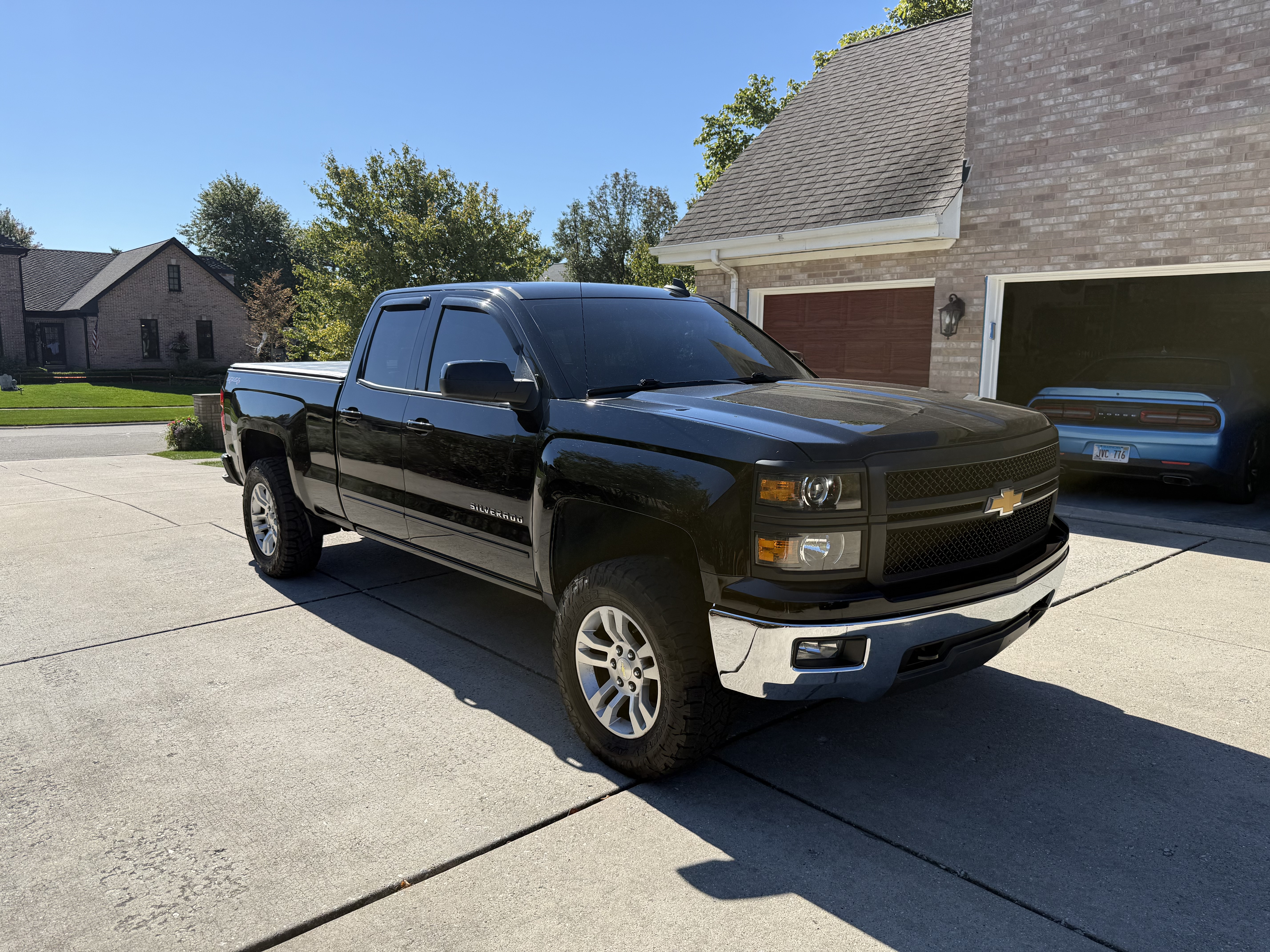 Used 2015 Chevrolet Silverado 1500 LT w/ All Star Edition AWD/4WD image 5