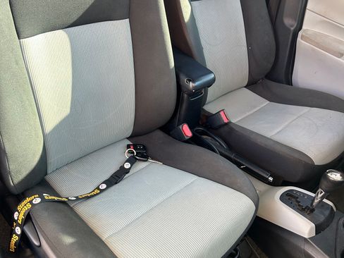 Used 2013 Toyota Prius C Three image 10