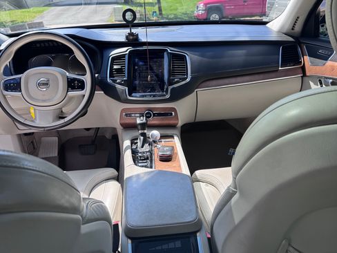 Used 2016 Volvo XC90 T6 Inscription image 5