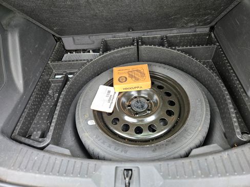 Used 2014 Ford Escape Titanium image 9