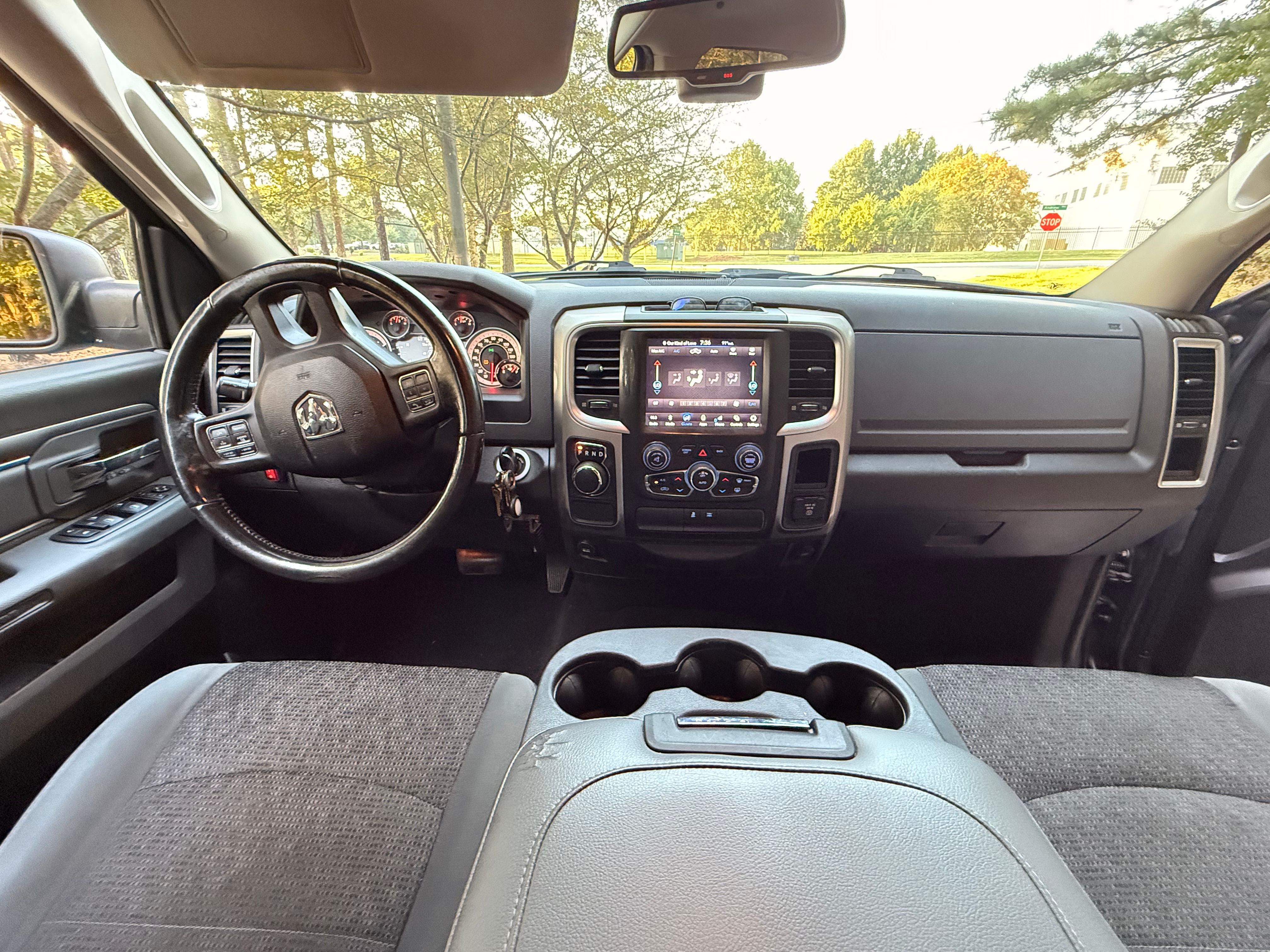 Used 2019 RAM 1500 Classic SLT w/ Luxury Group RWD image 19