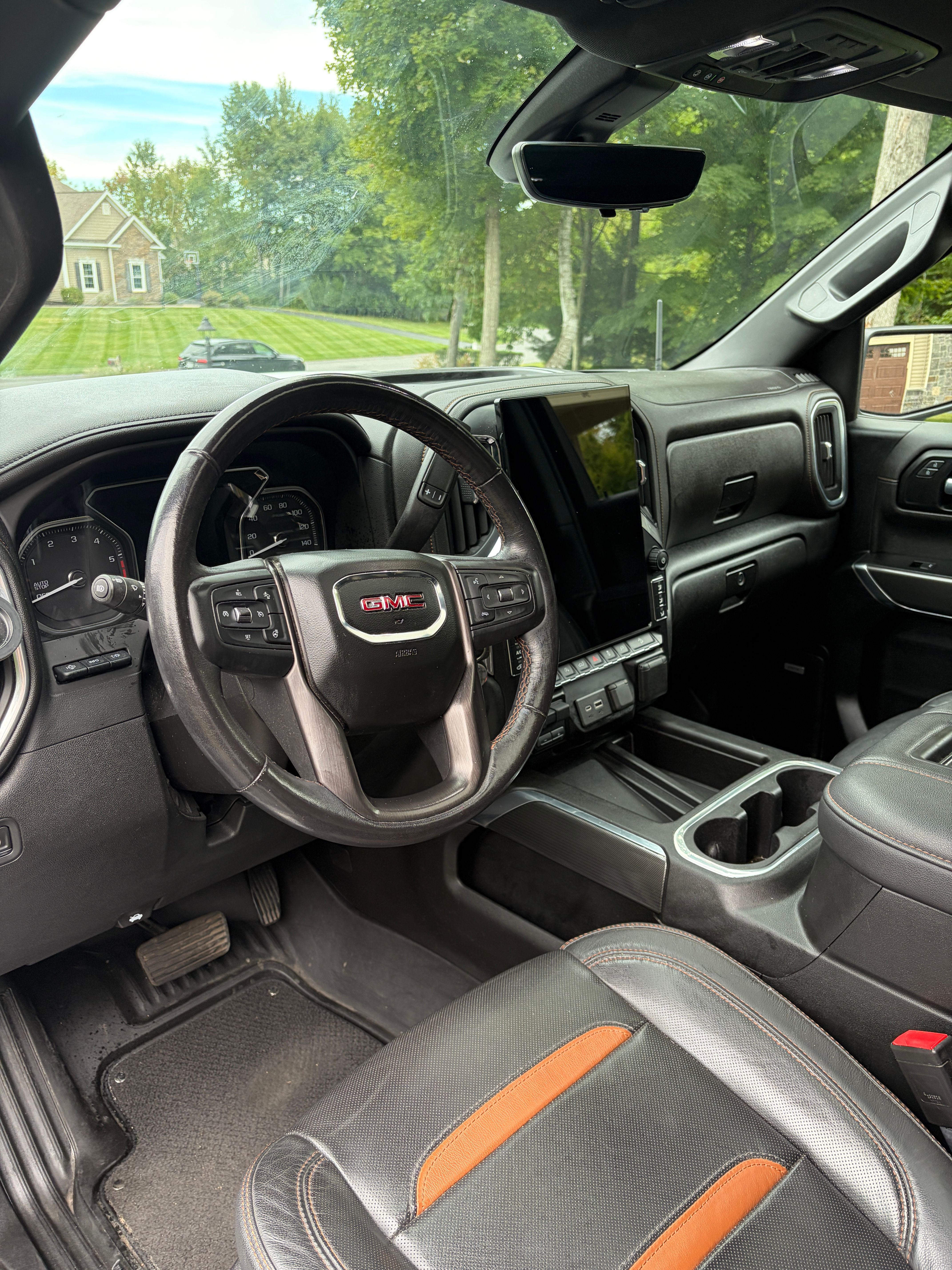 Used 2021 GMC Sierra 1500 AT4 w/ AT4 Premium Package AWD/4WD image 9