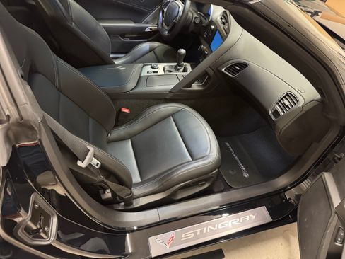 Used 2019 Chevrolet Corvette Stingray Coupe w/ LPO, Stingray Logo Package image 6