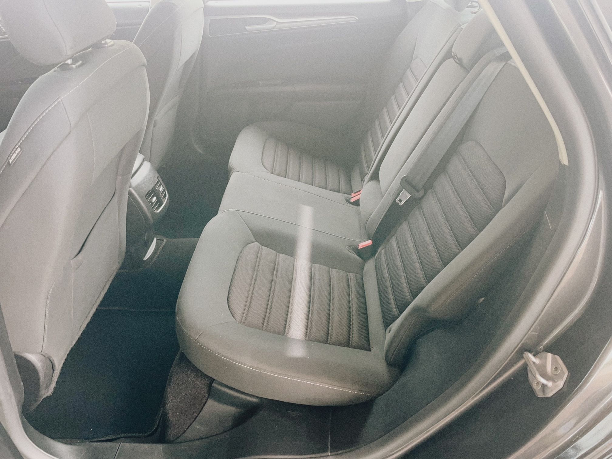 Used 2017 Ford Fusion SE w/ Fusion SE Technology Package FWD image 12