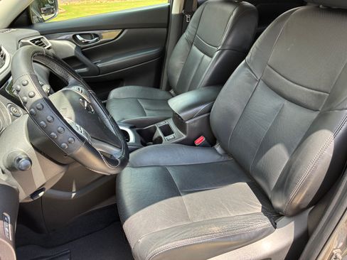 Used 2015 Nissan Rogue SL w/ SL Premium Package FWD image 12