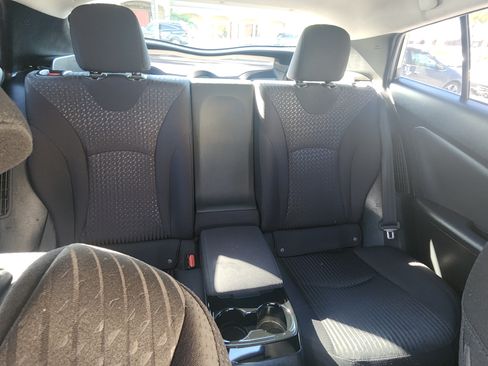 Used 2018 Toyota Prius Prime Plus image 8