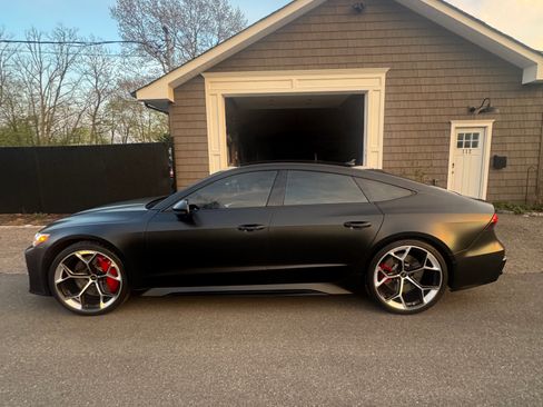Used 2025 Audi RS 7 Performance w/ Black Optic Package AWD/4WD image 5
