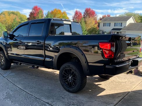 Used 2018 Nissan Titan S image 15