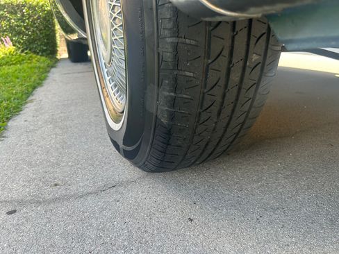 Used 1993 Cadillac Fleetwood Sedan RWD image 23