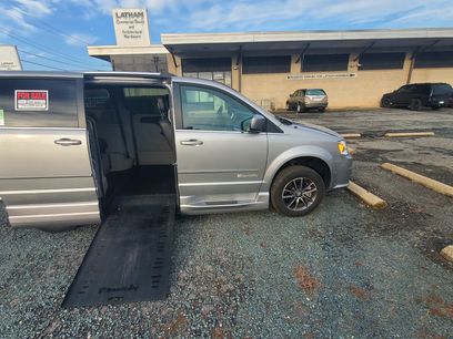 Used 2017 Dodge Grand Caravan SXT