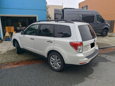 Used 2012 Subaru Forester 2.5X Limited AWD/4WD image 4