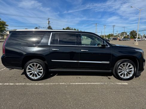 Used 2018 Cadillac Escalade ESV Platinum image 1