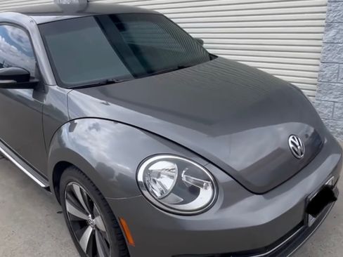Used 2013 Volkswagen Beetle 2.0T image 8