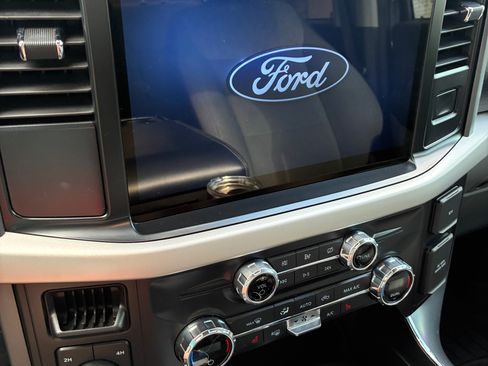 Used 2021 Ford F150 XLT w/ Equipment Group 302A High image 12