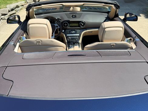 Used 2013 Mercedes-Benz SL 550 image 13