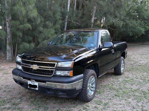 Used 2007 Chevrolet Silverado 1500 W/T image 1