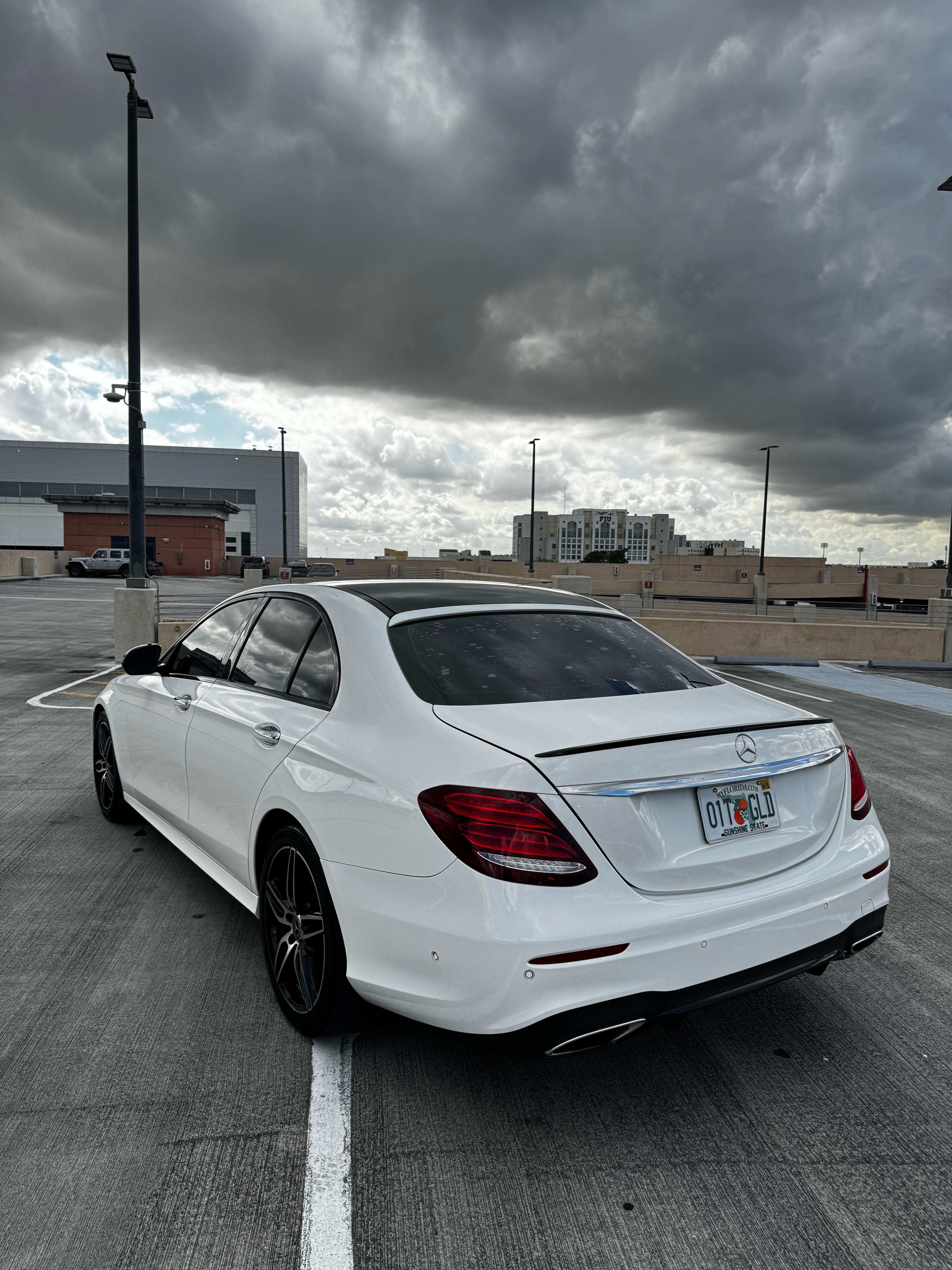 Used 2019 Mercedes-Benz E 300 image 8