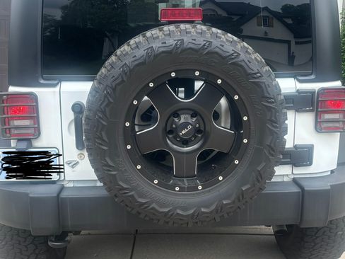 Used 2016 Jeep Wrangler Unlimited Sport AWD/4WD image 8