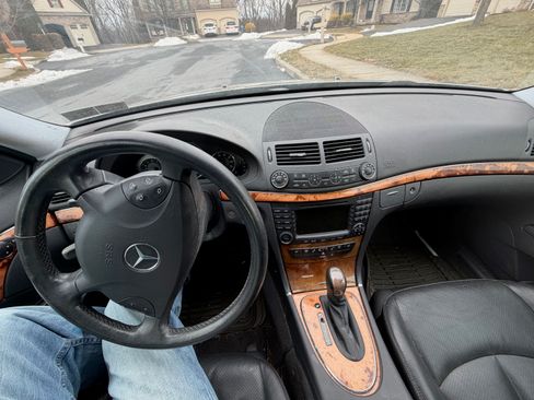 Used 2006 Mercedes-Benz E 350 4MATIC Sedan image 11