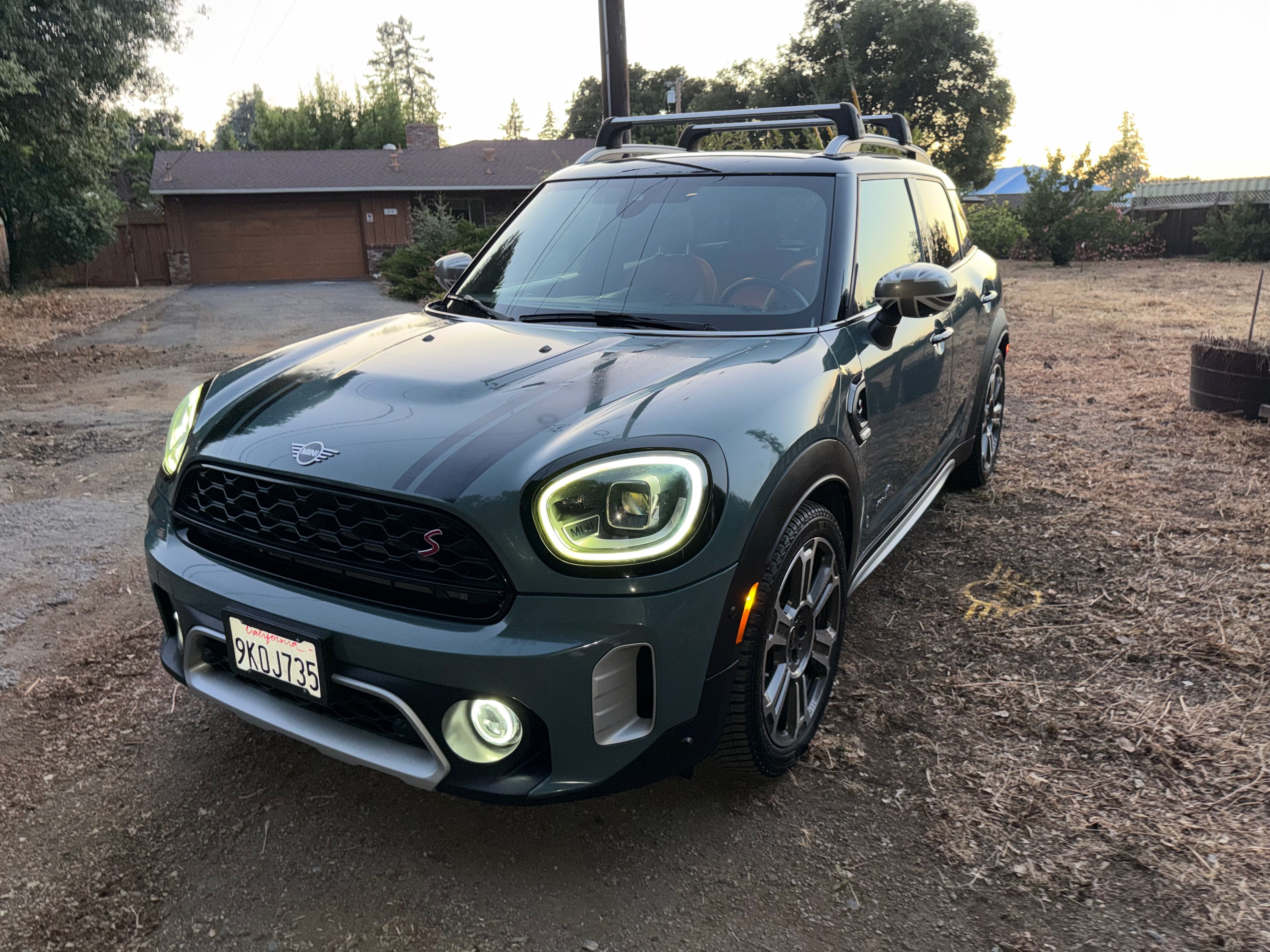 Used 2021 MINI Cooper Countryman S w/ Driver Assistance Package AWD/4WD image 1