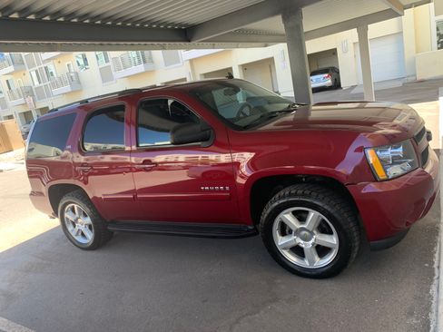 Used 2007 Chevrolet Tahoe LTZ w/ LTZ Preferred Equipment Group image 1